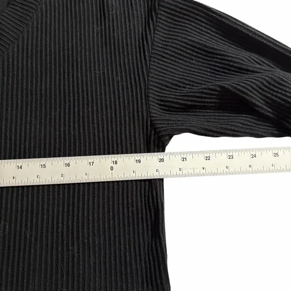 Alo Yoga Ribbed Cropped Long Sleeve Top | Black Minimalist Loungewear | Size S - Picture 6 of 11